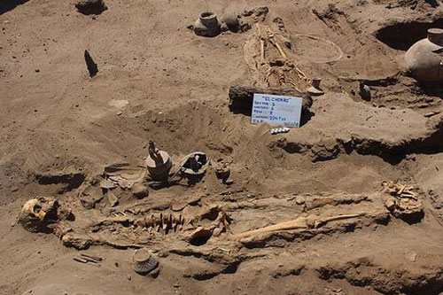 Phát hiện nhiều bộ xương người mất chân và nguyên nhân rùng rợn ẩn sau mộ cổ