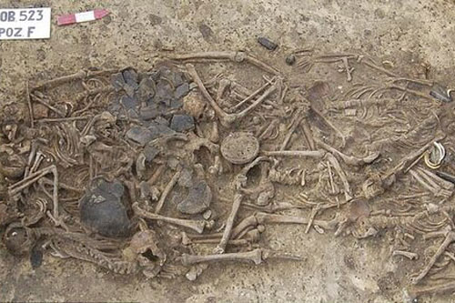 Ngôi mộ cổ 5.000 năm lạnh lẽo hé lộ sự thật gây sốc về cuộc tàn sát đáng sợ