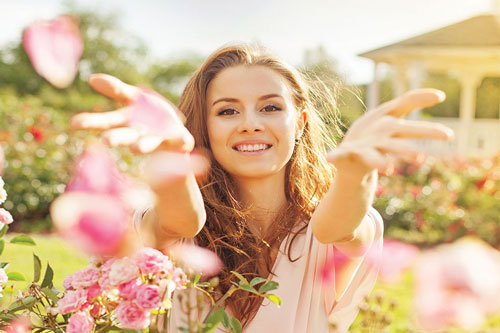 Phụ nữ không biết 5 điều này thì trên hại cha mẹ, giữa hại chồng, dưới hại con cháu