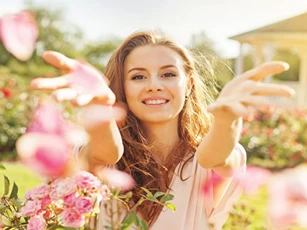 Phụ nữ không biết 5 điều này thì trên hại cha mẹ, giữa hại chồng, dưới hại con cháu