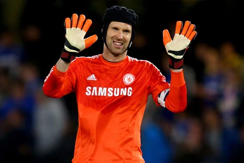 Thủ môn: Petr Cech (Chelsea bán cho Arsenal, 2015).
