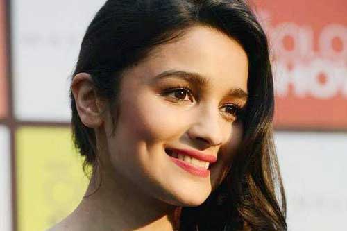 Nhân tướng học tiết lộ vận mệnh của người má lúm đồng tiền: Nhìn 1 giây có thể biết ai sướng, ai khổ