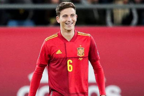 Chelsea nhắm mua trung vệ có chiều cao tốt, giá 45 triệu bảng