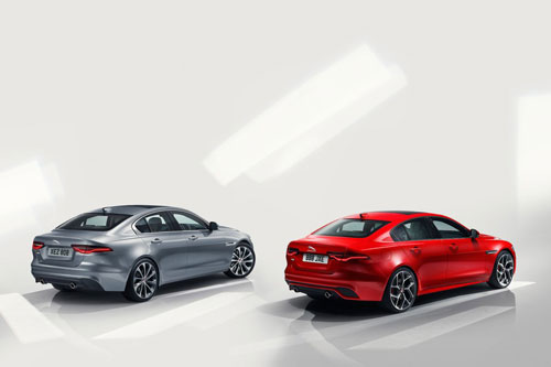Cận cảnh Jaguar XE 2020 vừa "cập bến" Việt Nam