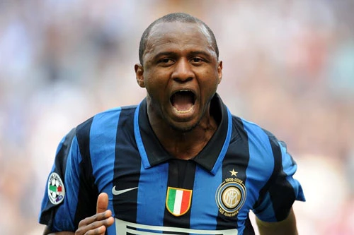 Tiền vệ trung tâm: Patrick Vieira (Inter Milan bán cho Man City, 2010).