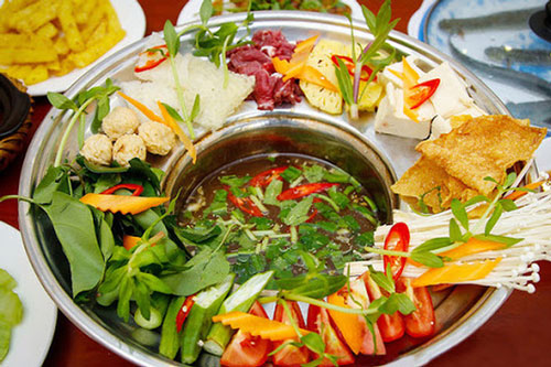 Vấn vương hương vị lẩu mắm miền Tây