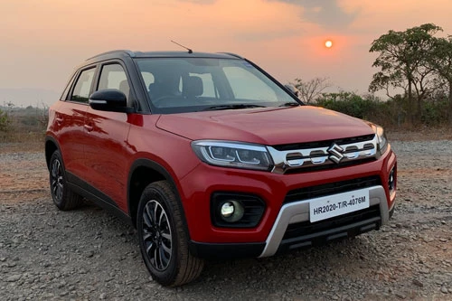 6. Suzuki Vitara Brezza (doanh số: 4.542 chiếc).