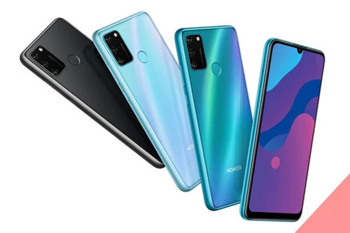 “Trái tim” của Honor 9A là vi xử lý Mediatek Helio P35 (12nm) lõi 8 với xung nhịp tối đa 2,3 GHz, GPU PowerVR GE8320. RAM 3 GB, bộ nhớ trong 64 GB, có khay cắm thẻ microSD với dung lượng tối đa 256 GB. Hệ điều hành Android 10.0, được tùy biến trên giao diện Magic 3.0.