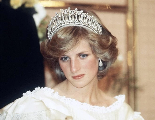 Tại sao Thái tử Charles không thích Công nương Diana nhưng hầu hết mọi người trên thế giới đều yêu quý bà? 0