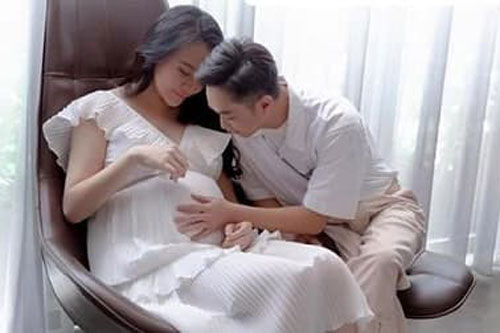 Cường Đô la lần đầu khoe khoảnh khắc cực tình bên Đàm Thu Trang bụng bầu to