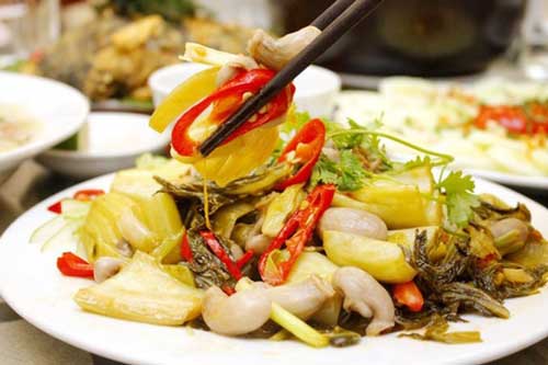 Cách làm bao tử cá basa xào dưa chua "ngon nuốt lưỡi", cả nhà tranh nhau gắp