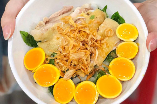 Bánh ướt lòng gà và loạt đặc sản 'đốn tim' thực khách tại TP.HCM