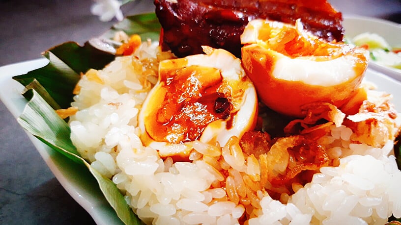 Món thịt kho trứng lòng đào không dùng nước độc đáo của mẹ Hà thành yêu ẩm thực Việt