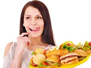 Những thói quen ăn uống dễ gây bệnh dạ dày, nhất là điều thứ 2 nhiều người mắc