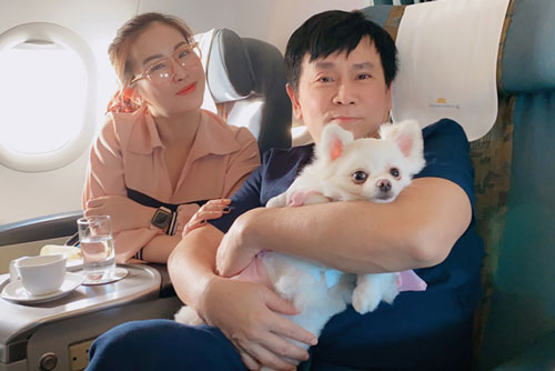 Kiều Linh chi 13 triệu cho cún cưng đi máy bay