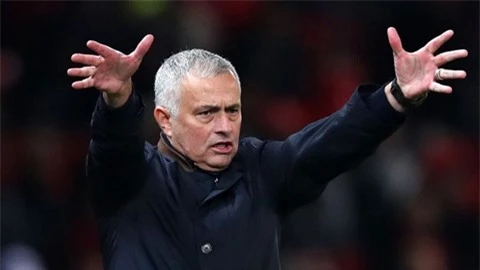 Bị chế giễu, Mourinho phản đòn Arsenal