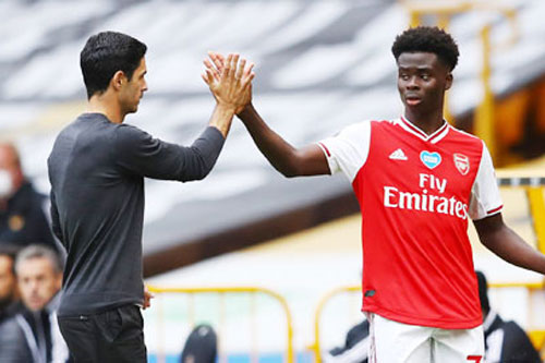 Arteta lùi một bước để Arsenal có bước tiến dài