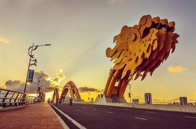 Cầu Rồng ở Đà Nẵng.