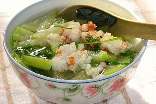 Những sai lầm khi ăn canh mà nhiều người mắc phải gây ảnh hưởng nghiêm trọng tới sức khỏe