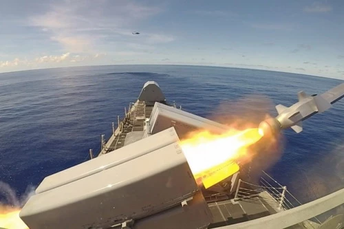 Phóng thử nghiệm tên lửa Naval Strike từ tàu chiến ven bờ LCS. Ảnh: Hải quân Mỹ.