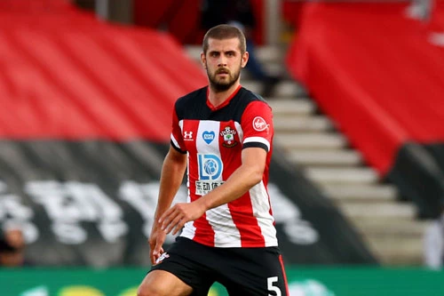 Hậu vệ: Jack Stephens (Southampton). Hậu vệ: Jack Stephens (Southampton).