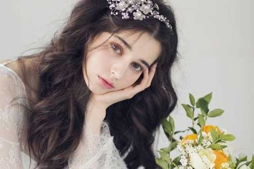 Phụ nữ sinh vào tháng này sau 30 tuổi cuộc sống dễ thăng hoa, tài lộc đầy nhà, hôn nhân viên mãn