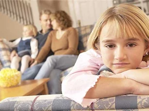 Không phải roi vọt, đây mới chính là điều khiến con cái sợ hãi nhất ở cha mẹ, đọc và suy ngẫm