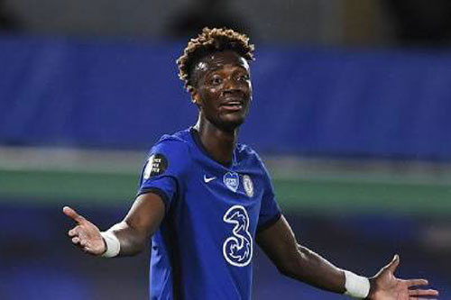 Abraham đòi lương 'bằng bạn bằng bè' mới chịu ở lại Chelsea