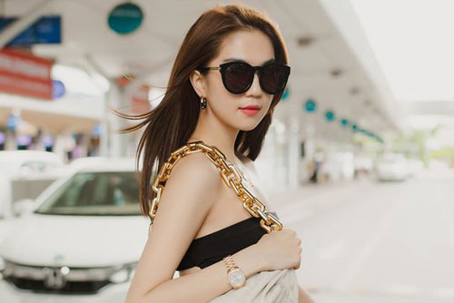 Ngọc Trinh bất ngờ lên tiếng khi bị so sánh với Sơn Tùng