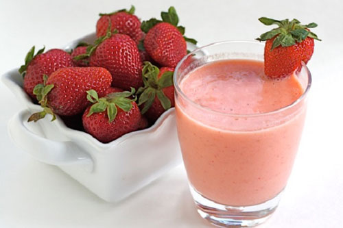Cách làm sinh tố dâu tây giúp đẹp da, giảm cân ngay tại nhà