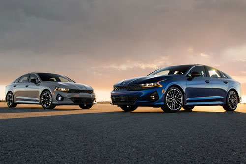 Kia K5 2021 chốt giá gần 570 triệu đồng, ‘đe nẹt’ Toyota Camry, Honda Accord