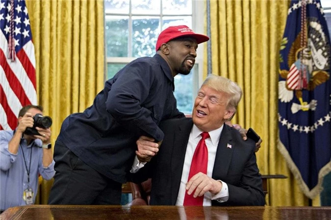 Kanye West: Ngôi sao nhạc rap thách thức ngôi Tổng thống của ông Trump giàu đến mức độ nào? - Ảnh 2.