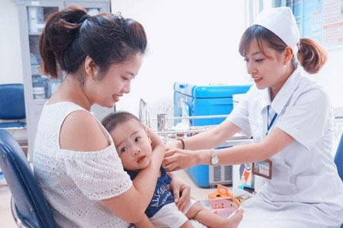Không cần lo lắng quá về dịch bạch hầu, chích ngừa đủ sẽ hiệu quả