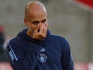 Số trận thua của Man City mùa này còn nhiều hơn cả M.U, Arsenal và Wolves