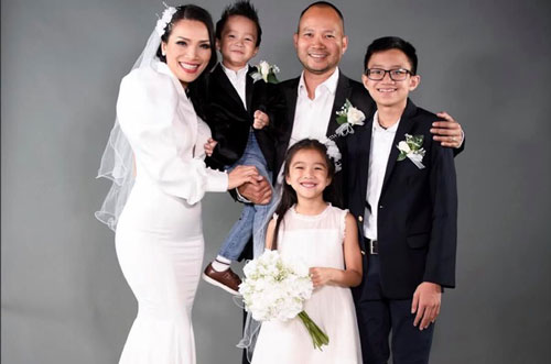 Hiếm đàn ông được như chồng Hồng Ngọc, yêu vợ đến mức bật khóc khi cô chịu đau đớn