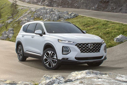 10. Hyundai Santa Fe (doanh số: 8.376 chiếc).