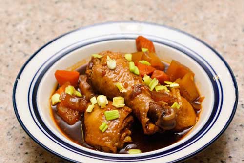 Quên thịt gà luộc, gà rang làm theo cách này bạn sẽ có món ăn đậm đà, tan trong miệng ai cũng thích mê