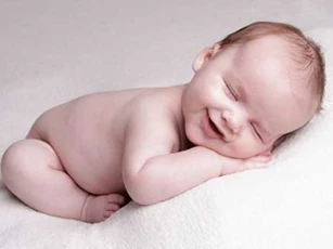 3 thói quen khi ngủ của trẻ sơ sinh chứng tỏ não đang hoạt động tốt, lớn lên nhất định thông minh hơn người