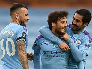 Pep hết lời ca ngợi David Silva