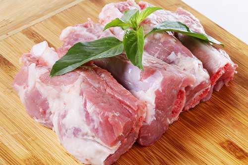 Mua sườn thấy 4 dấu hiệu này đừng chọn kẻo rước bệnh, dù rẻ tới mức nào