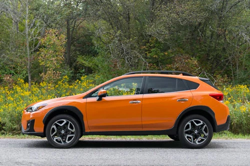 8. Subaru Crosstrek (doanh số: 10.241 chiếc).