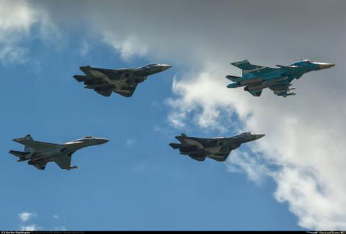 Su-57 làm 'tai mắt' cho Su-35 khi chiến đấu