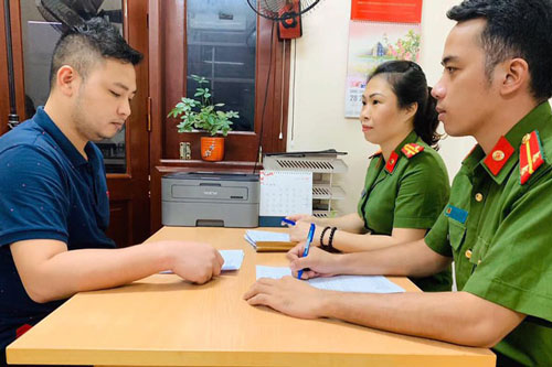 Hà Nội: Làm giấy tờ giả thuê xe ô tô rồi cắt liên lạc với chủ xe