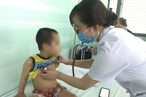 Cảnh giác bệnh tay chân miệng trong thời tiết nắng nóng