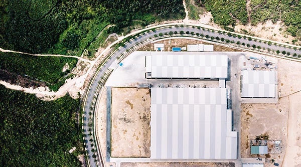 Nhà máy sản xuất linh kiện hàng không vũ trụ Sunshine do Tập đoàn UAC (Mỹ) đầu tư tại Khu Công nghệ cao Đà Nẵng đã hoàn thành giai đoạn 1