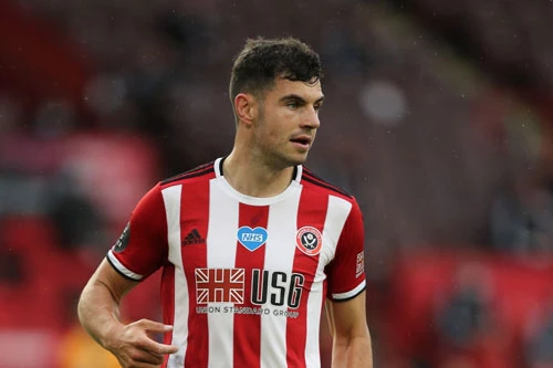 Hậu vệ: John Egan (Sheffield United).