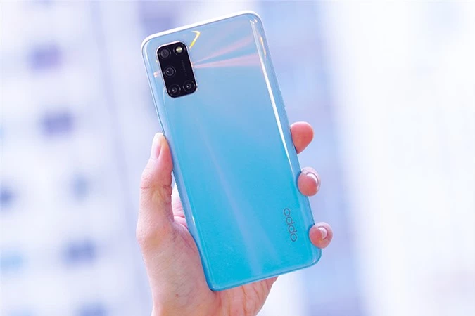 Dung lượng pin Oppo A92 tương đương Redmi Note 9 Pro ở trên, sẽ không có sạc nhanh VOOC 3.0 độc quyền nhưng vẫn sẽ hỗ trợ sạc nhanh với các phụ kiện tương thích chuẩn Quick Charge 2.0 hoặc 3.0. 