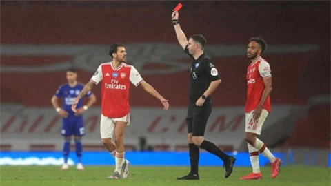 Arsenal đang là đội ‘chơi bẩn’ nhất Premier League