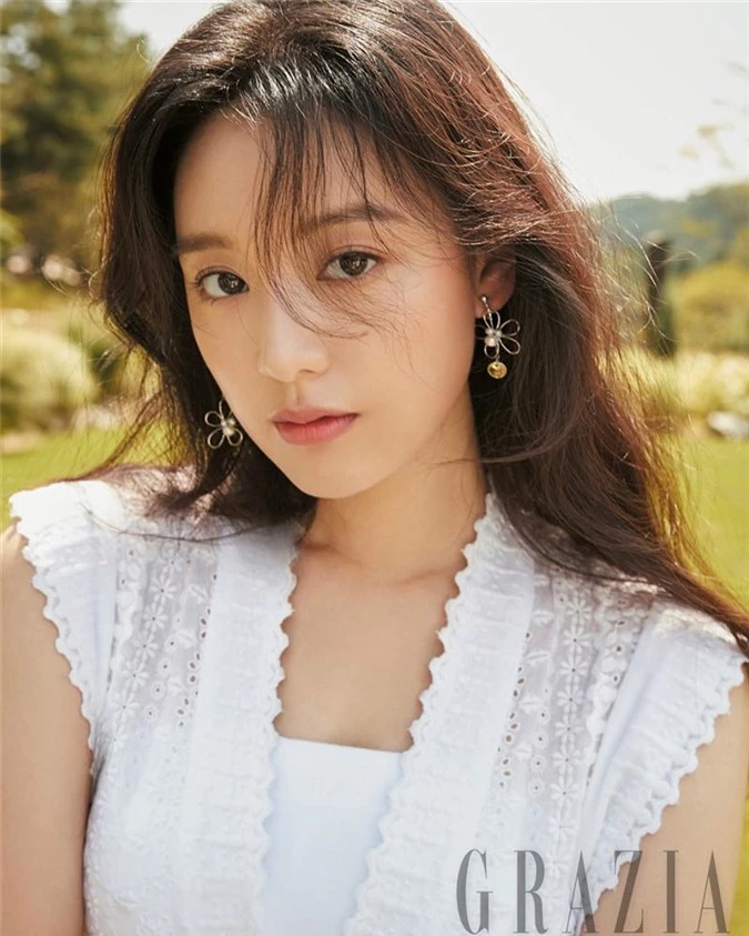 Seo Ye Ji, Yoo In Na và những 'đóa hoa nở muộn' của màn ảnh Hàn - Ảnh 9