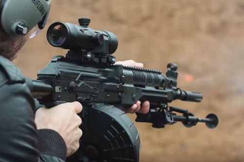 Súng máy cầm tay mới với tính năng 'khủng'